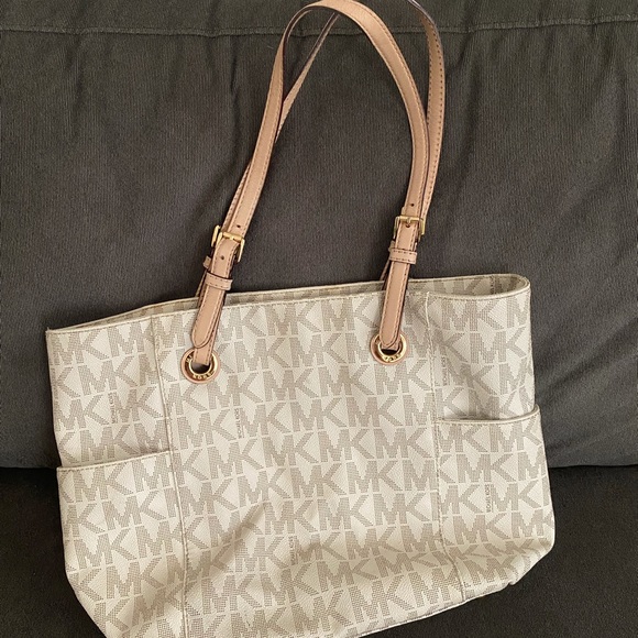 Michael Kors tote - Picture 6 of 6